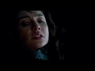 grab wonder woman s throat